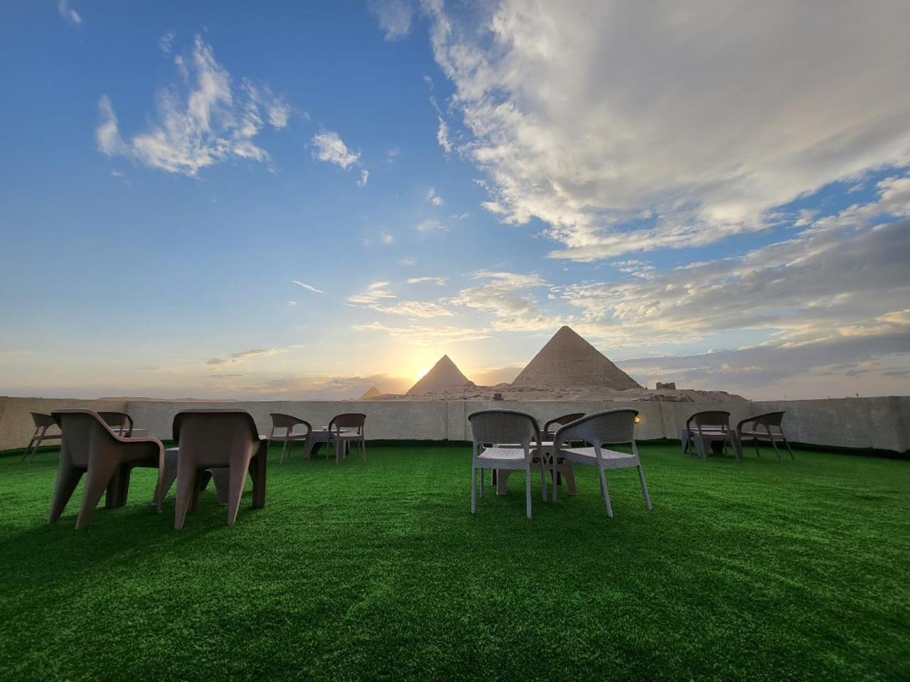 Best Four Pyramids View Kafrat al Jabal Bagian luar foto